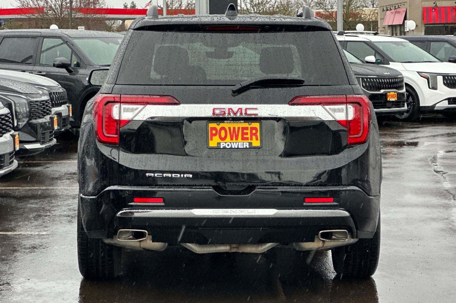2023 GMC Acadia Denali