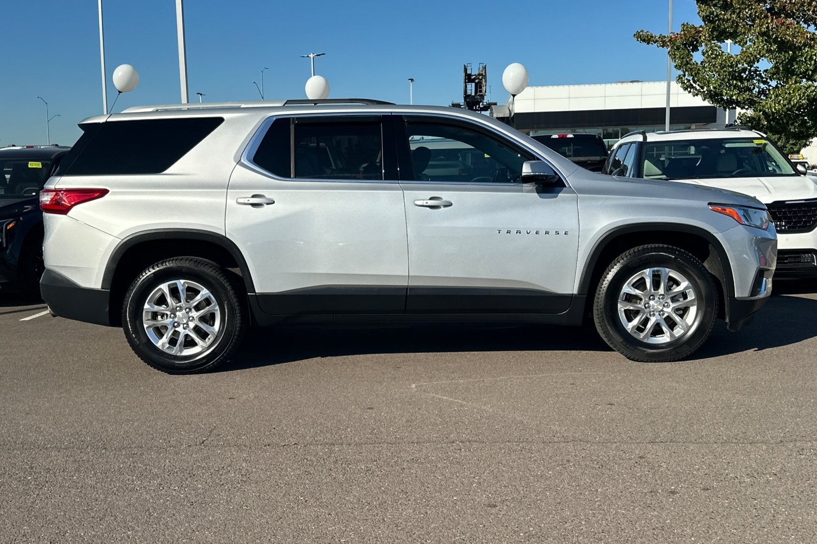 2018 Chevrolet Traverse LT Cloth w/1LT