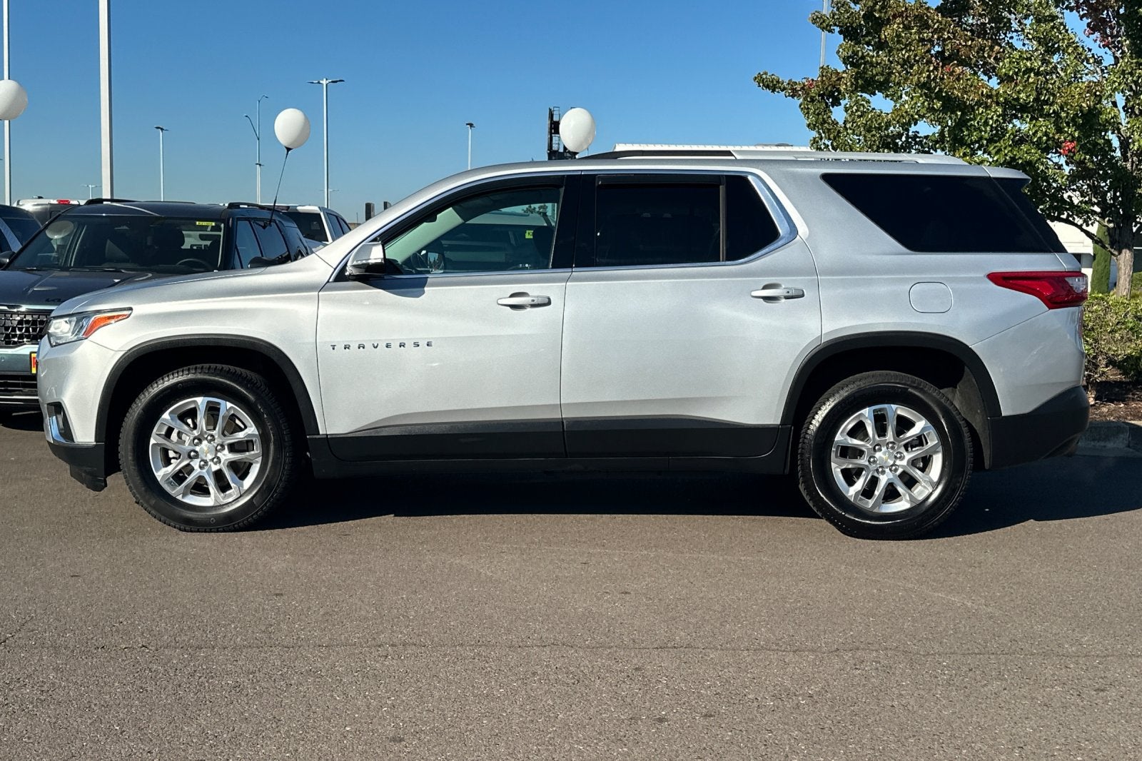 2018 Chevrolet Traverse LT Cloth w/1LT