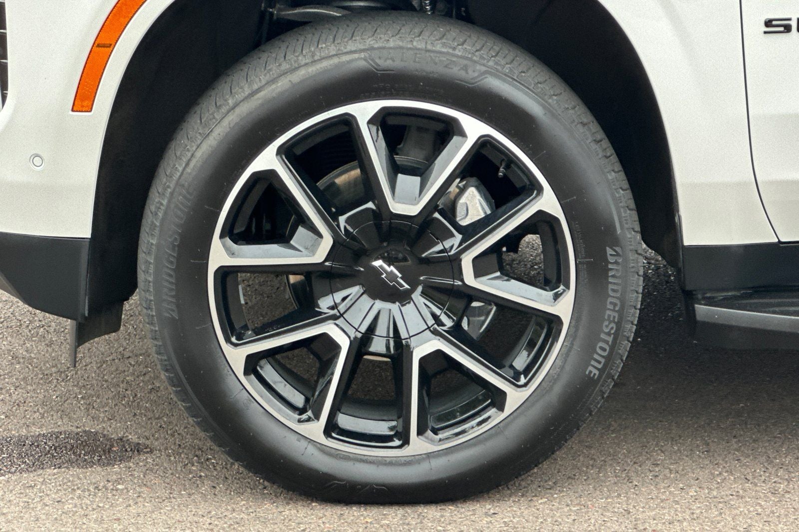 2025 Chevrolet Suburban RST