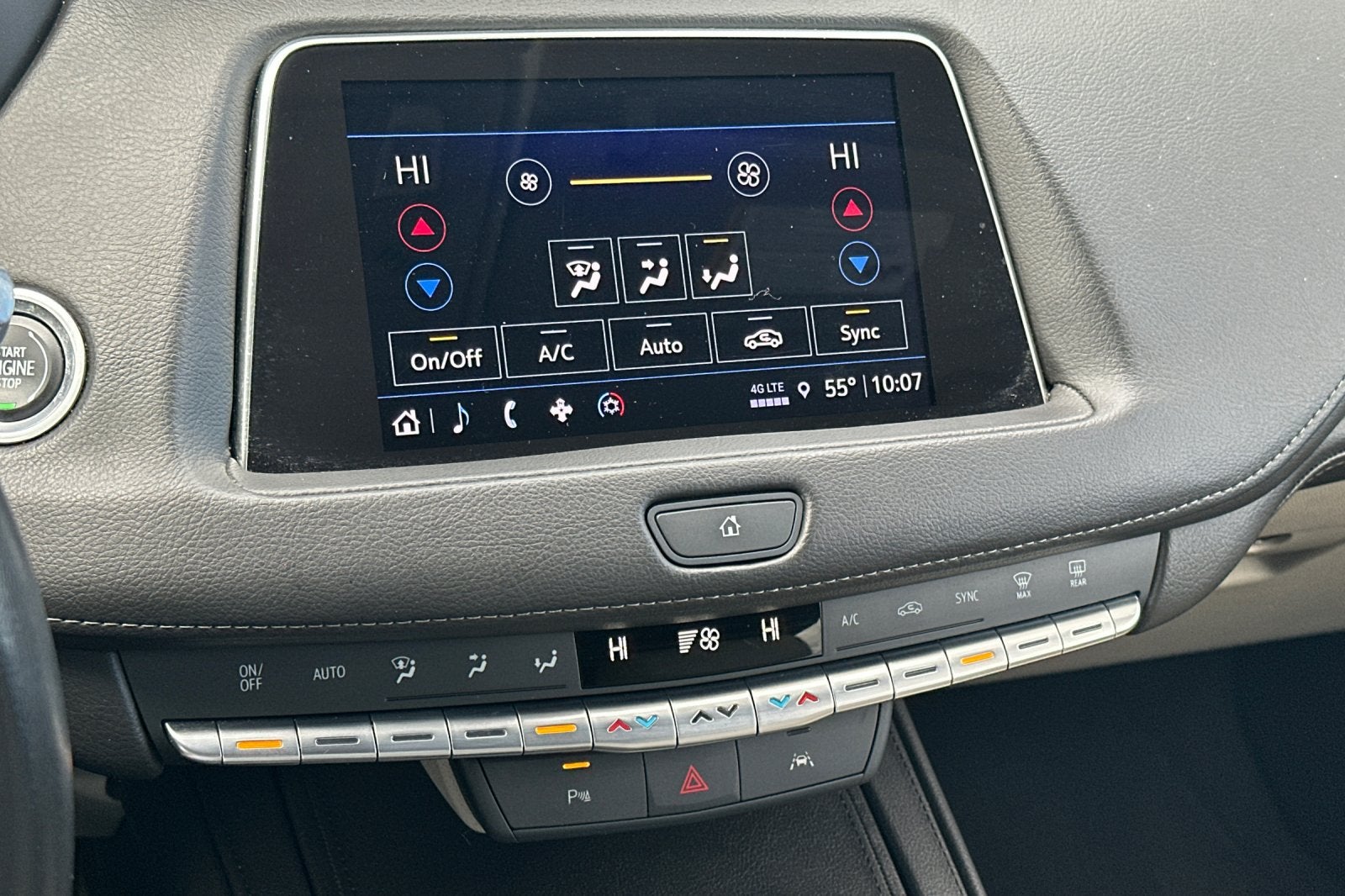 2023 Cadillac XT4 Premium Luxury