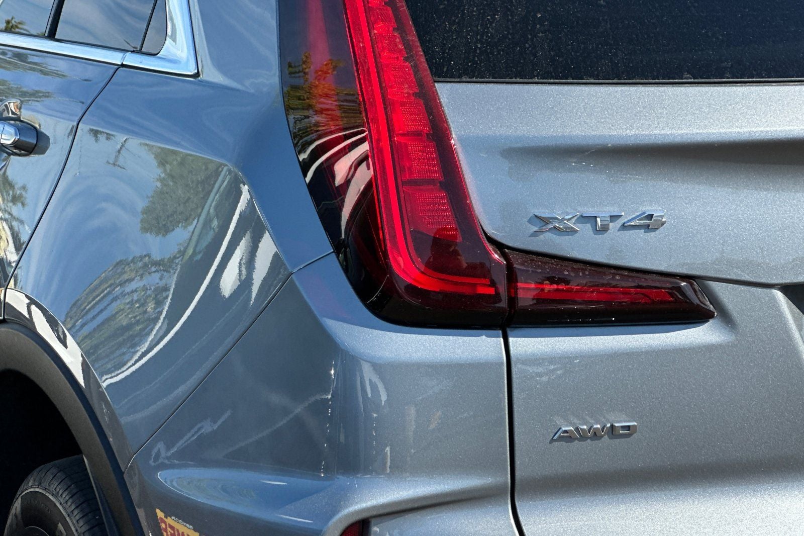 2024 Cadillac XT4 Premium Luxury