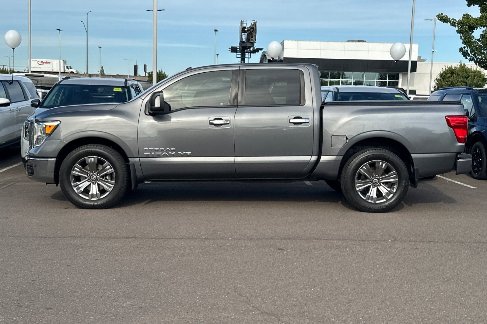 2019 Nissan Titan SV