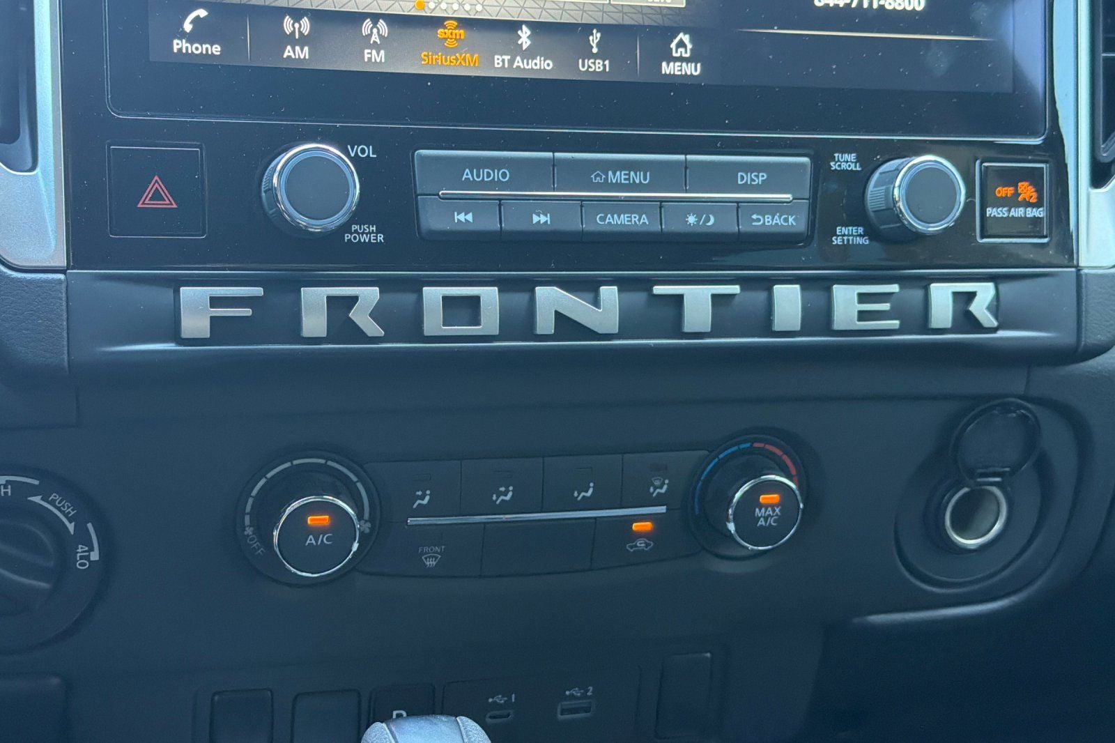 2025 Nissan Frontier SV