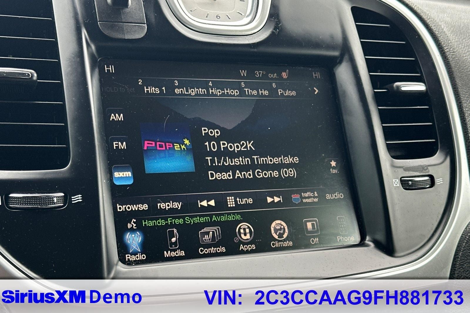 2015 Chrysler 300 Limited