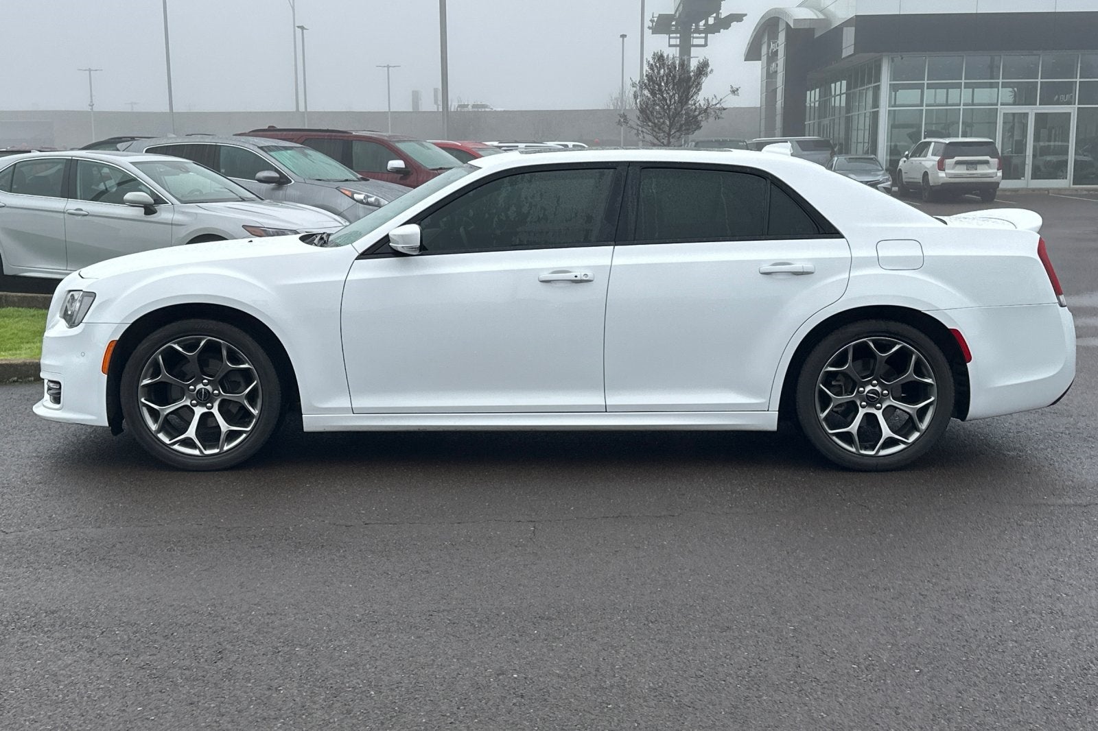 2018 Chrysler 300 S