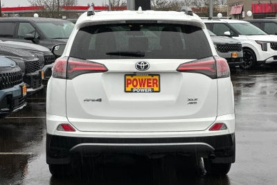 2017 Toyota RAV4 XLE