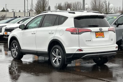 2017 Toyota RAV4 XLE