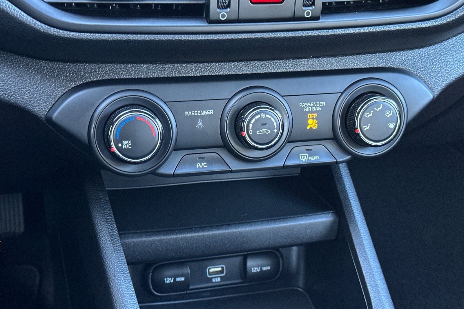 2023 Kia Forte LX