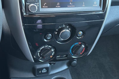 2019 Nissan Versa 1.6 SV