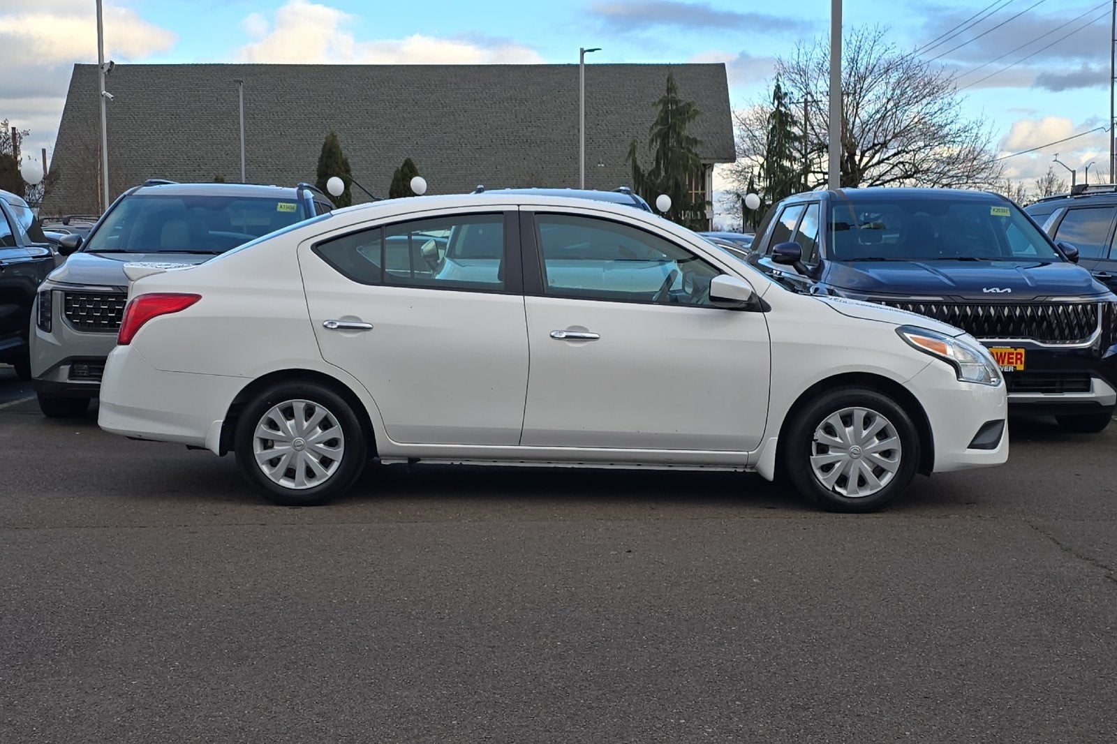 2017 Nissan Versa 1.6 SV