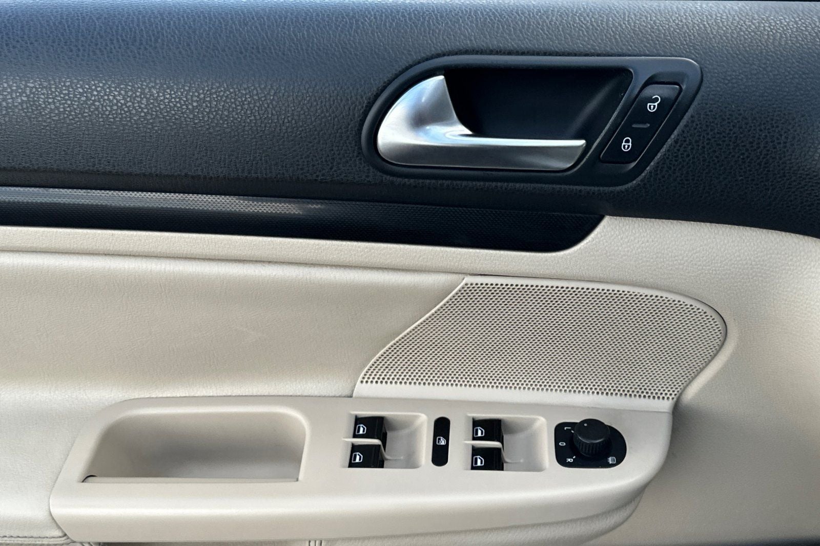 2011 Volkswagen Jetta SportWagen 2.0L TDI