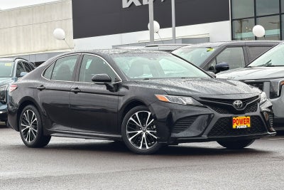 2018 Toyota Camry SE