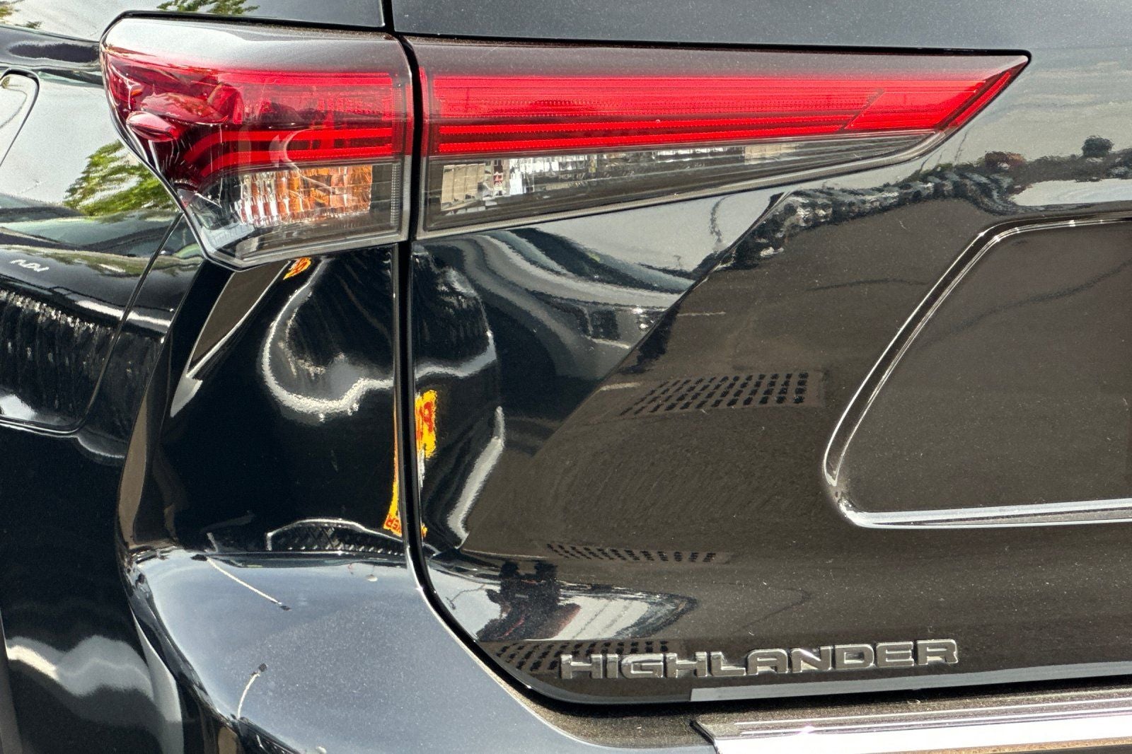 2020 Toyota Highlander Hybrid Platinum