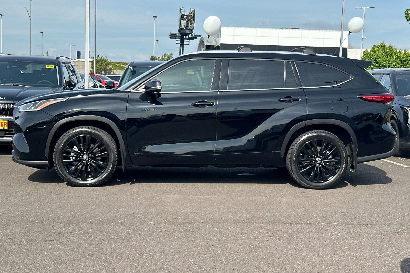 2020 Toyota Highlander Hybrid Platinum