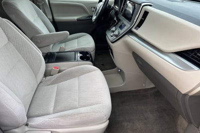 2015 Toyota Sienna LE