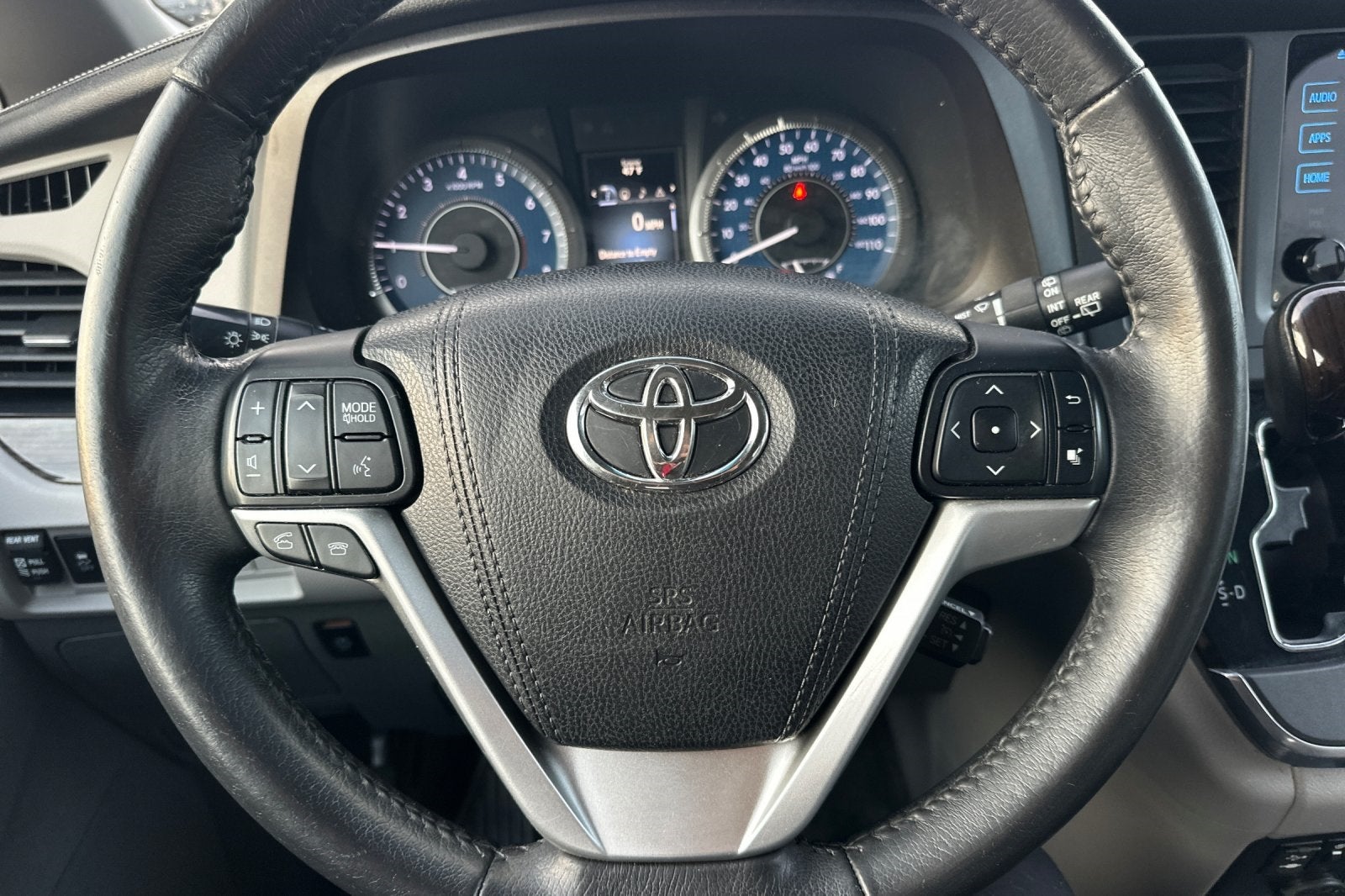 2017 Toyota Sienna XLE