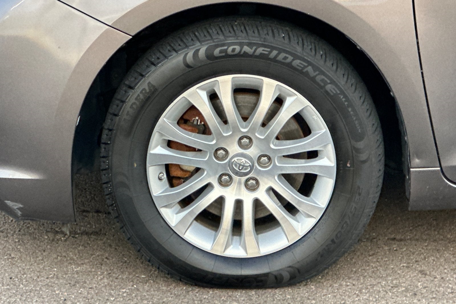 2017 Toyota Sienna XLE