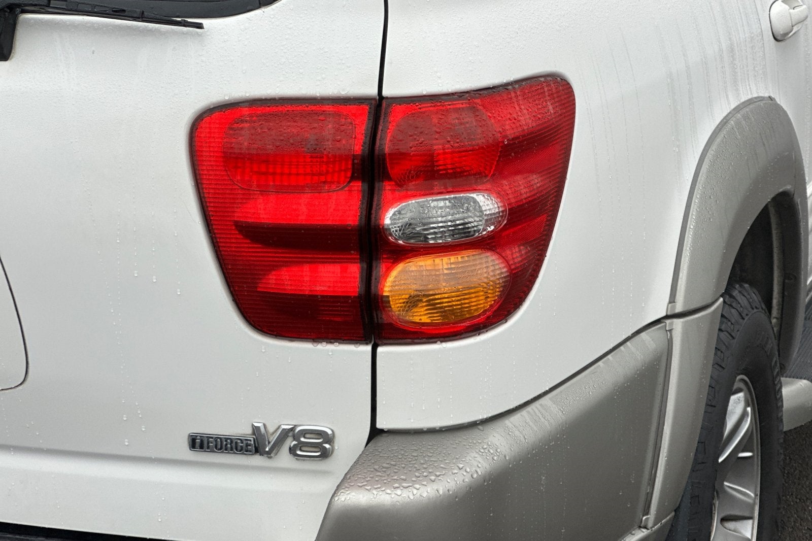 2003 Toyota Sequoia SR5