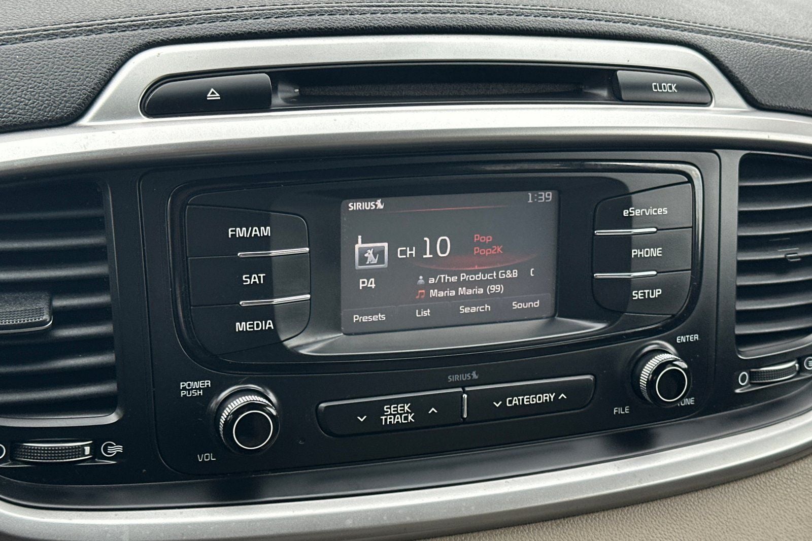 2016 Kia Sorento LX