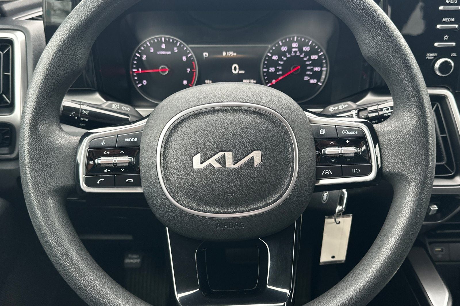 2022 Kia Sorento LX