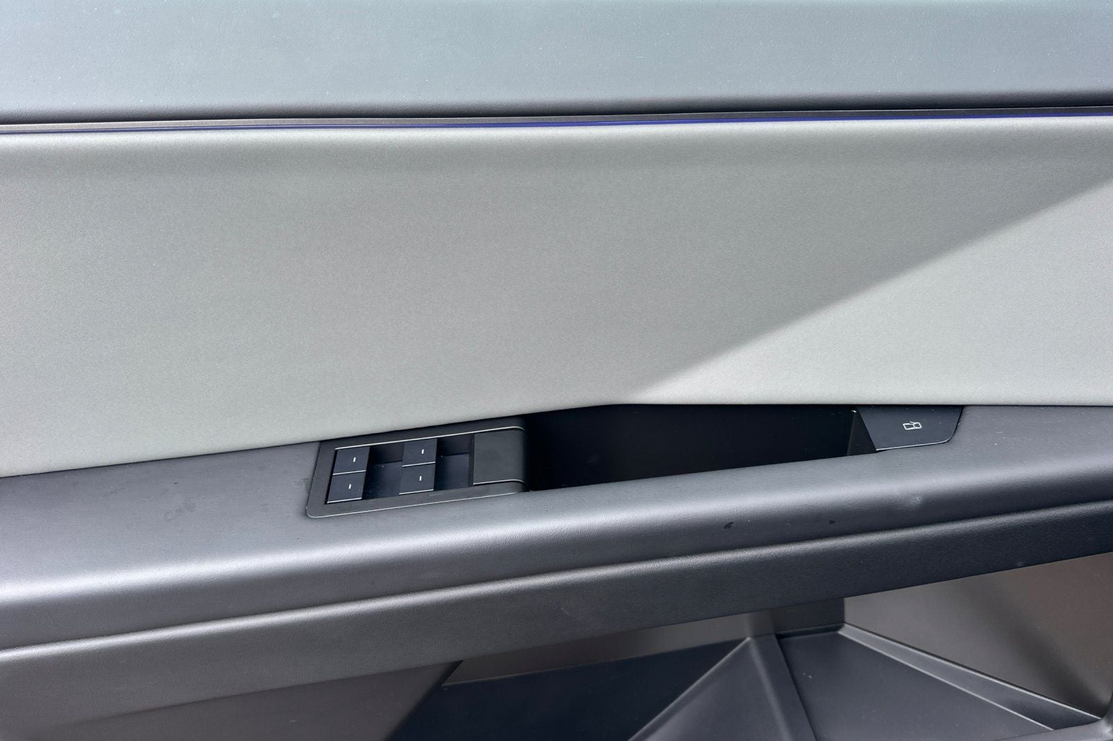 2026 Tesla Cybertruck Base