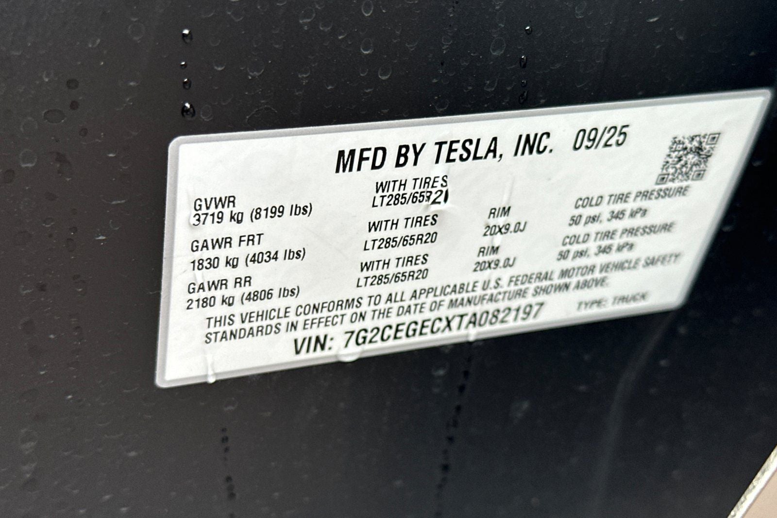 2026 Tesla Cybertruck Base