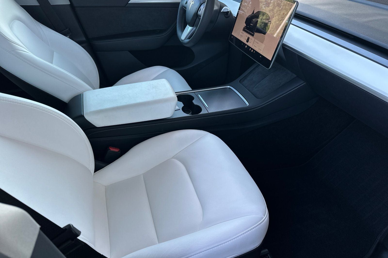 2024 Tesla Model Y Standard Range