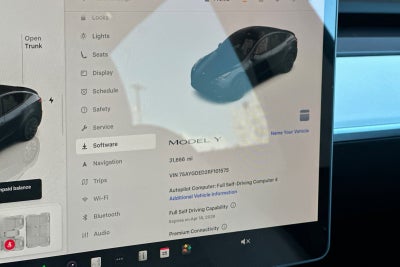 2024 Tesla Model Y Standard Range