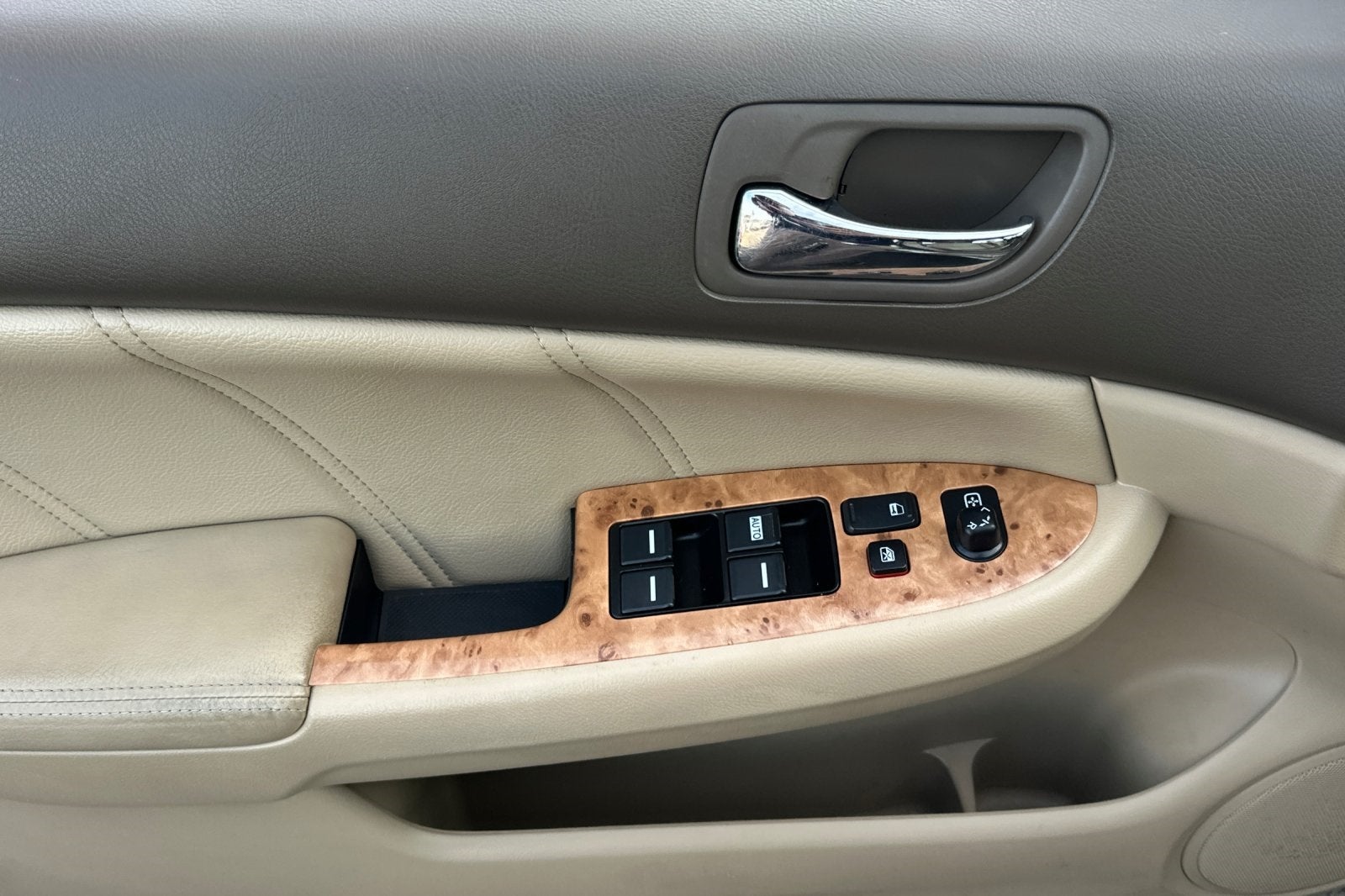 2005 Honda Accord Hybrid