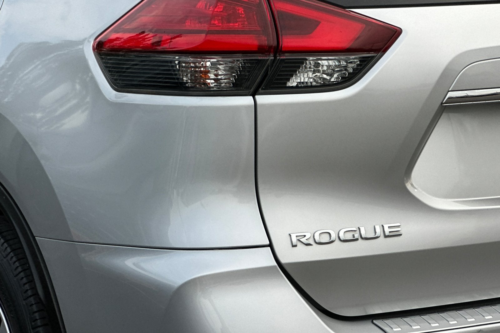 2017 Nissan Rogue S