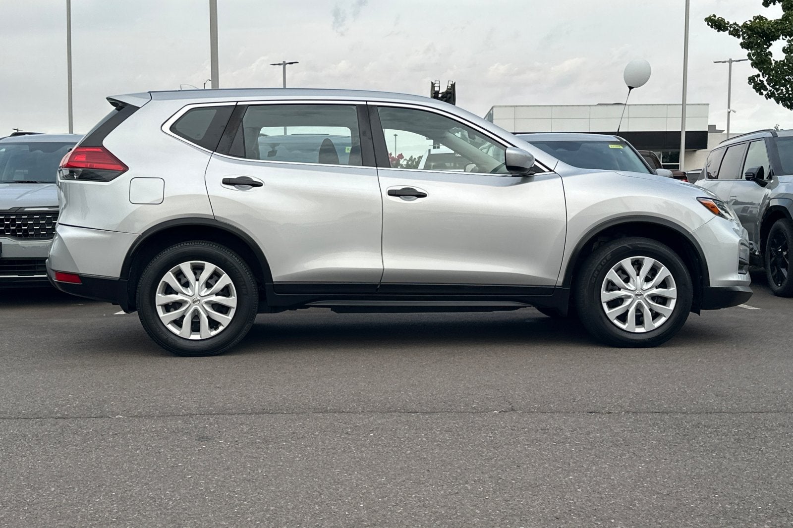 2017 Nissan Rogue S
