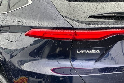2024 Toyota Venza LE
