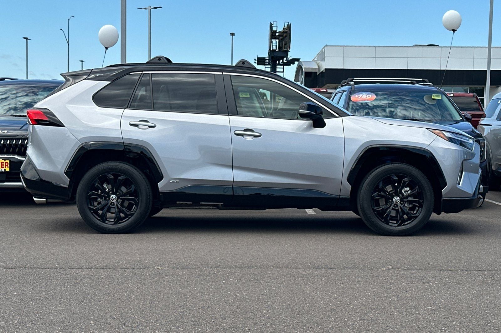2024 Toyota RAV4 Hybrid XSE