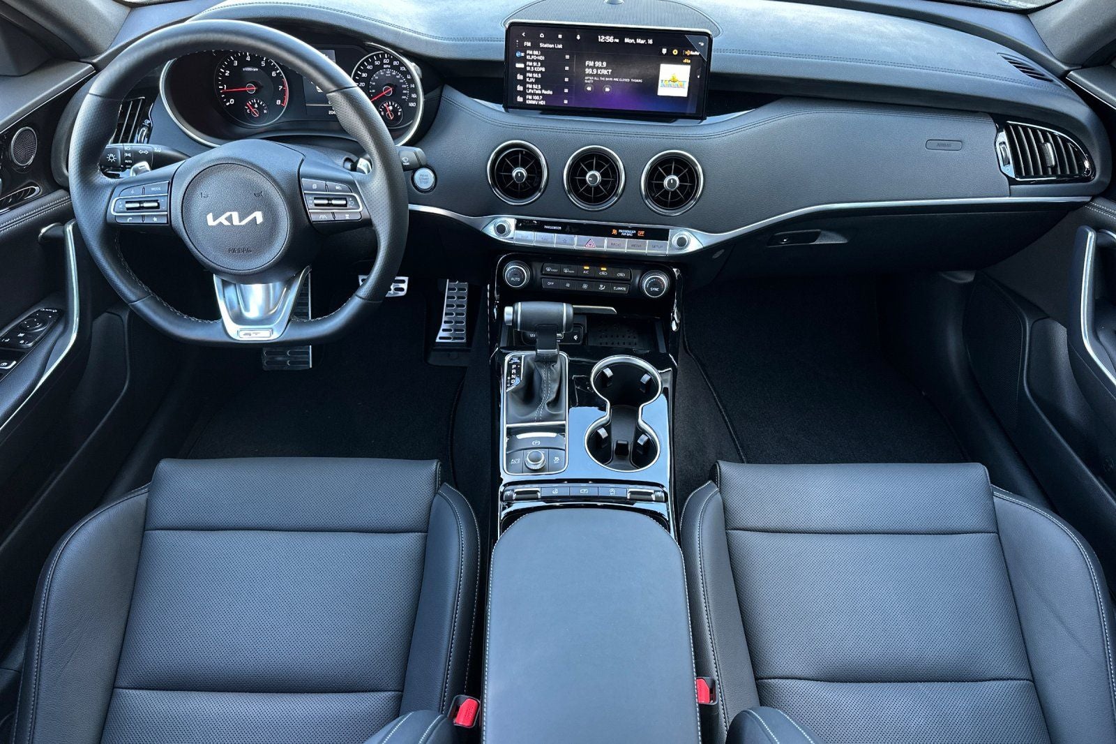 2023 Kia Stinger GT-Line