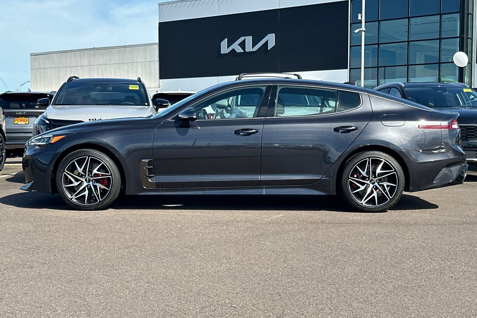 2023 Kia Stinger GT-Line