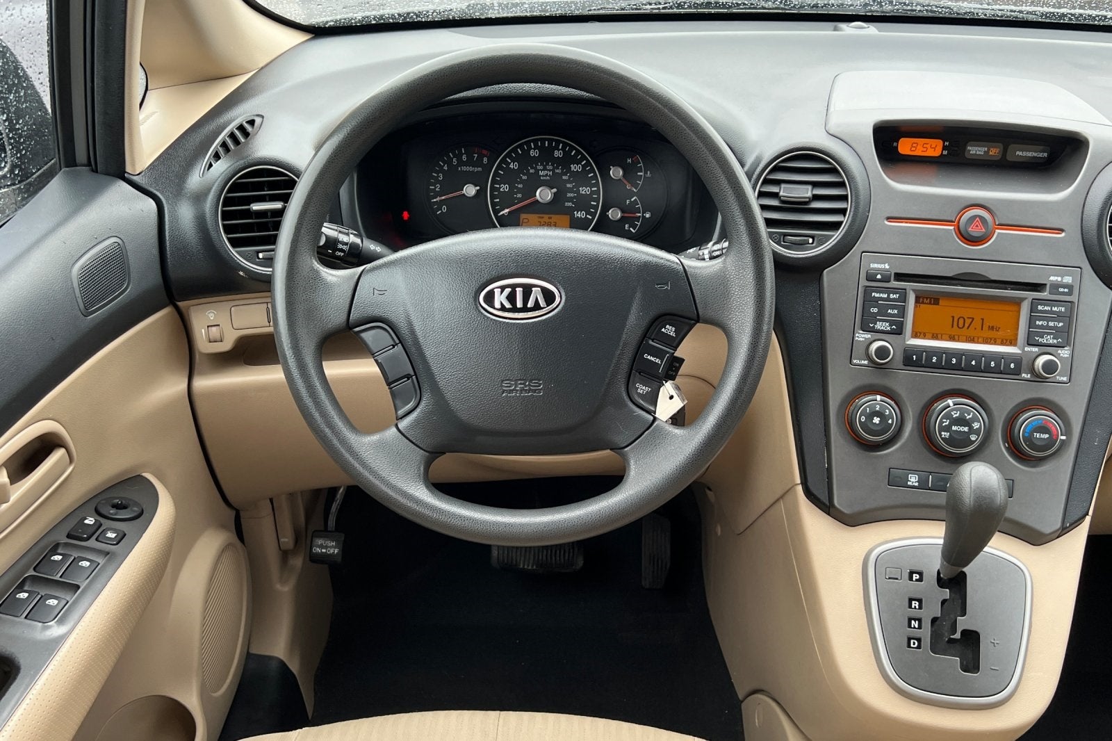 2009 Kia Rondo LX
