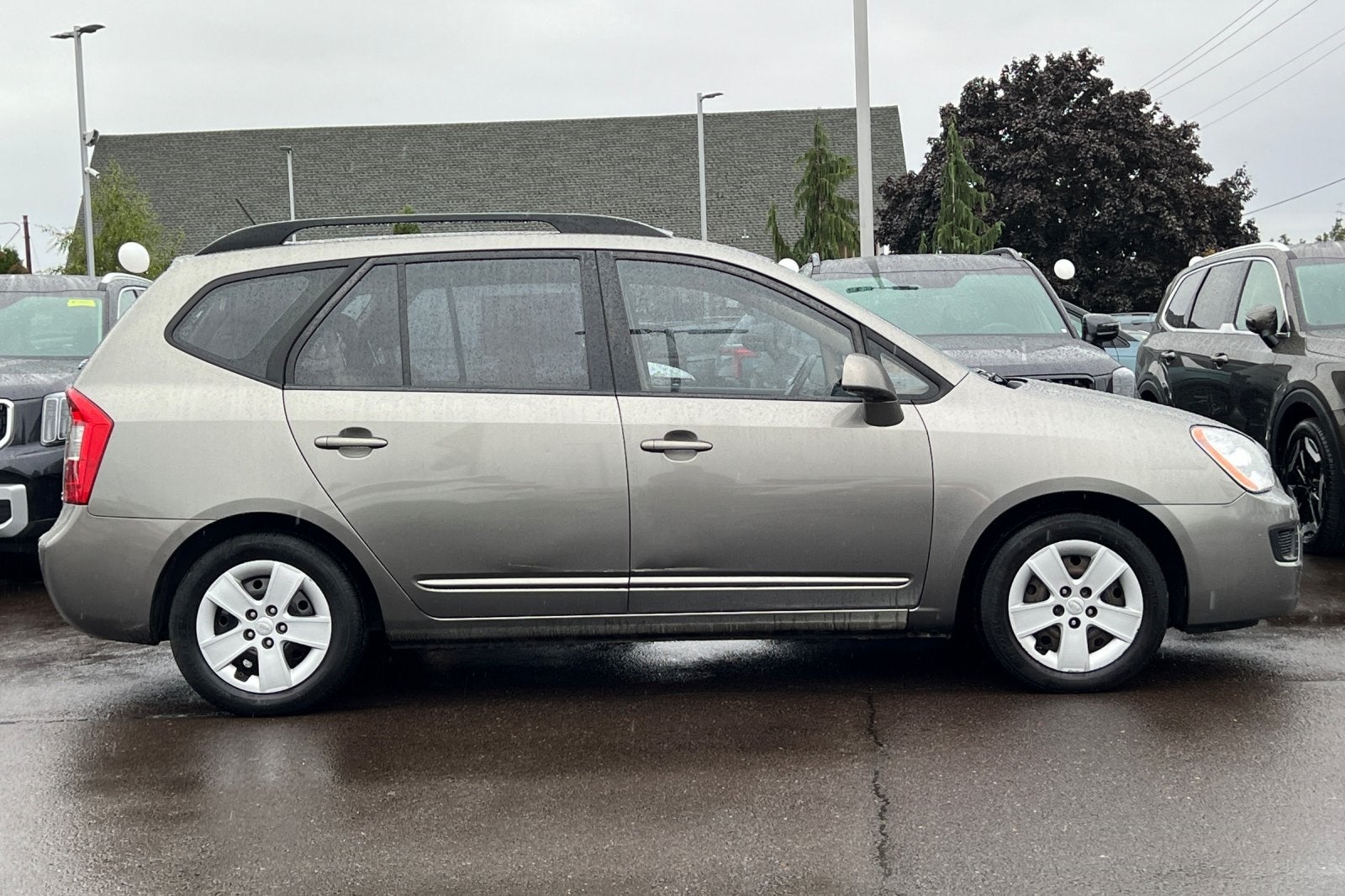 2009 Kia Rondo LX