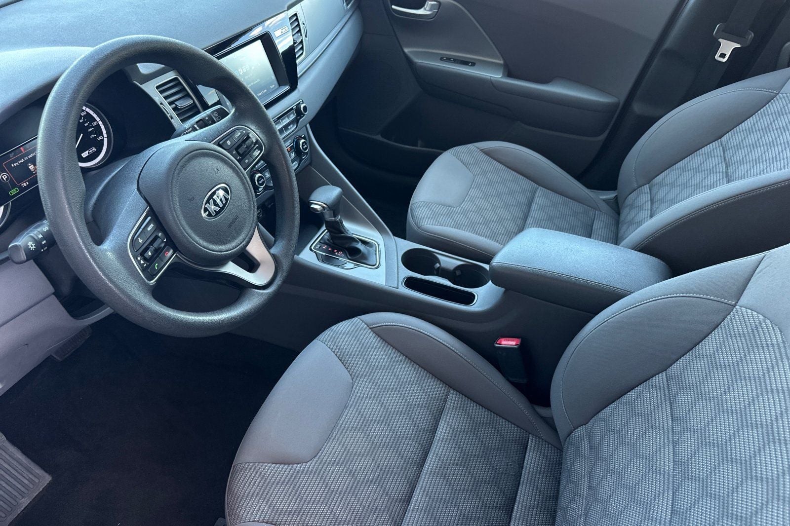 2017 Kia Niro LX