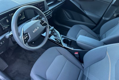 2024 Kia Niro LX