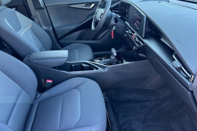 2024 Kia Niro LX