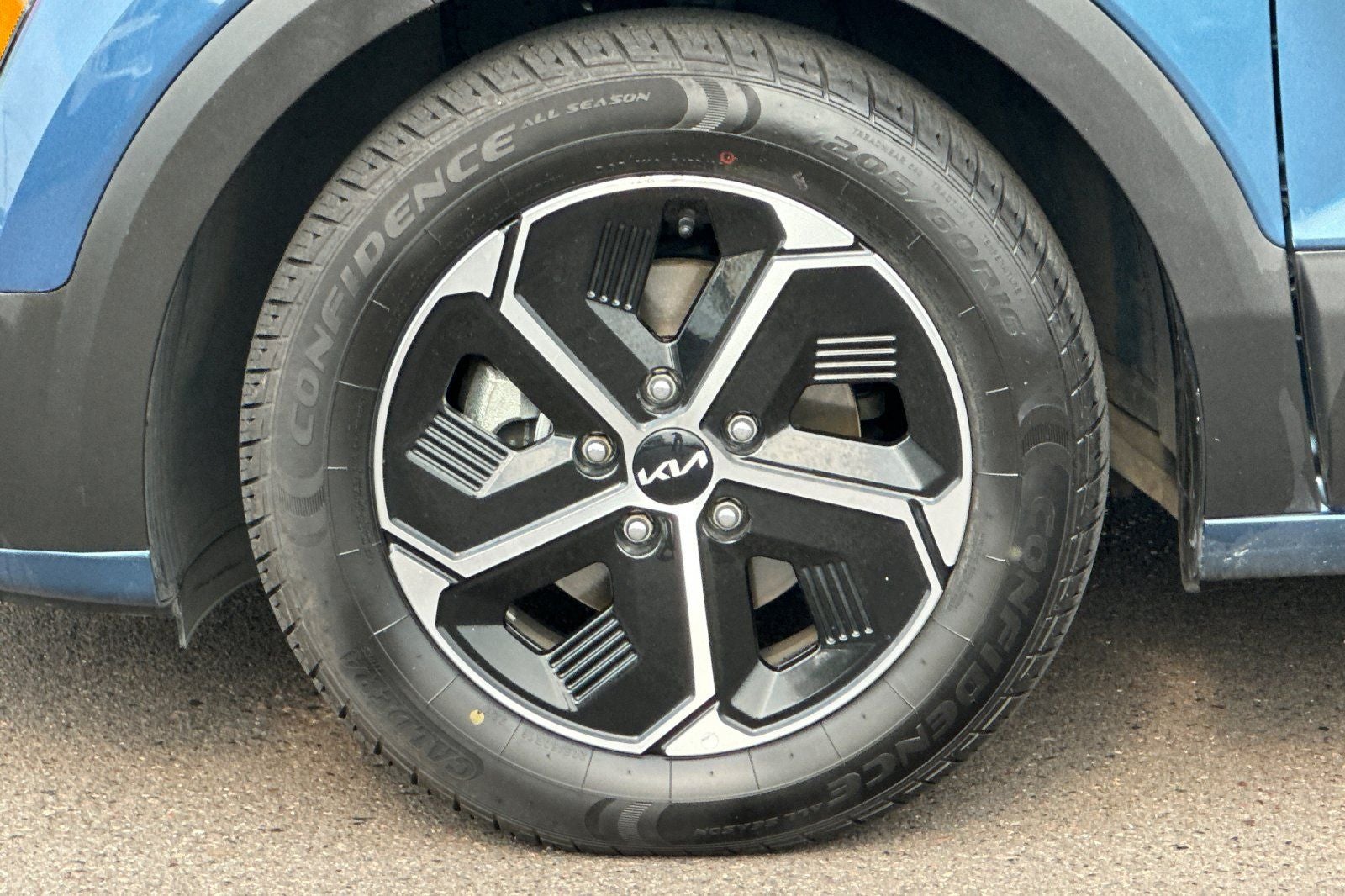 2023 Kia Niro Plug-In Hybrid EX