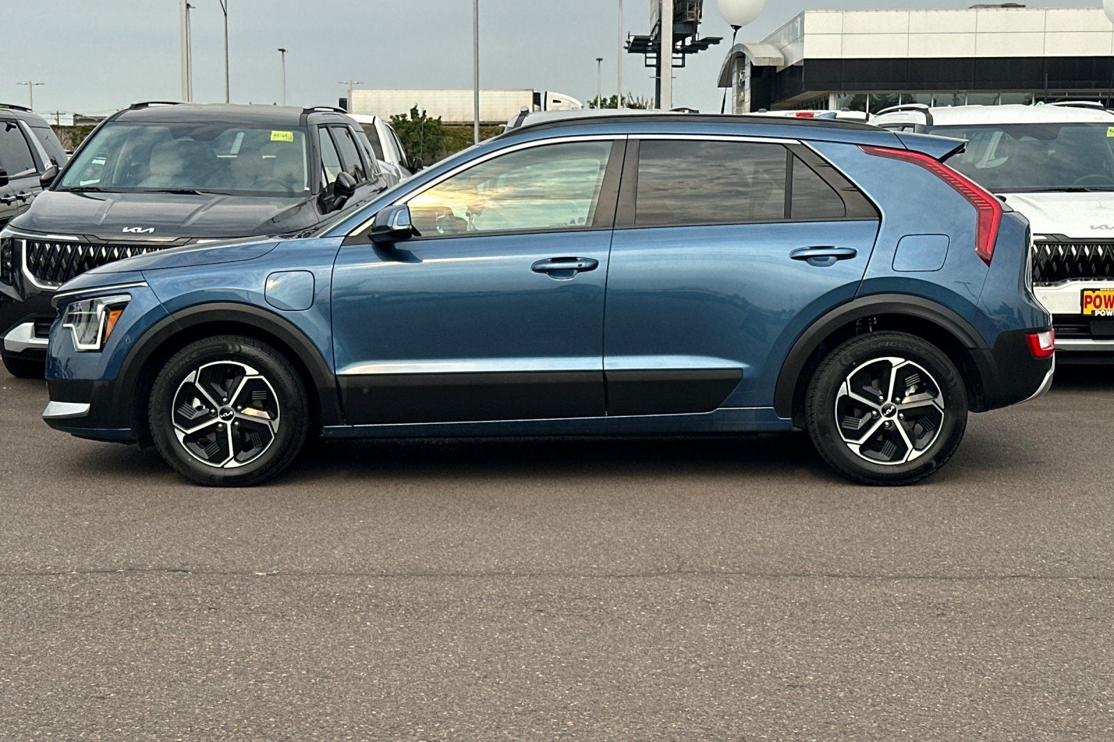 2023 Kia Niro Plug-In Hybrid EX