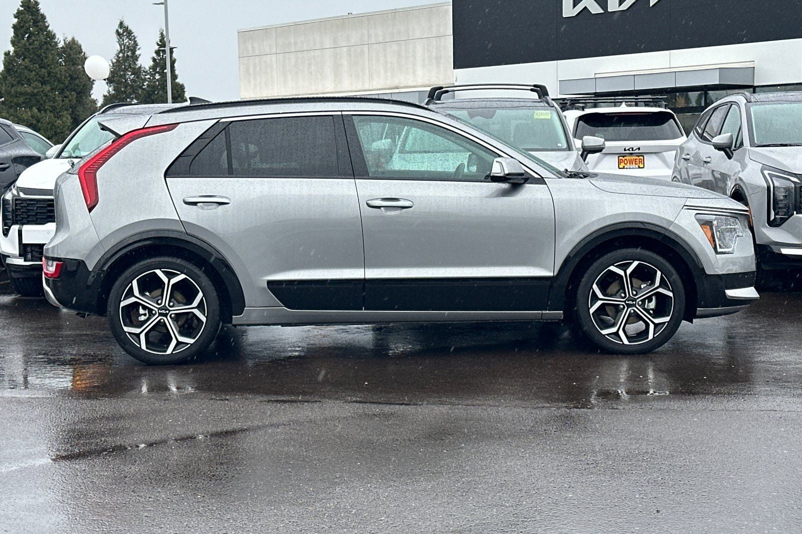 2023 Kia Niro SX Touring