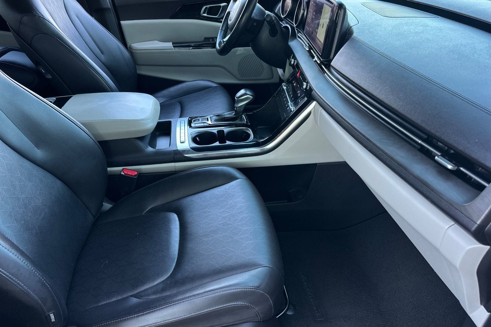 2022 Kia Carnival EX