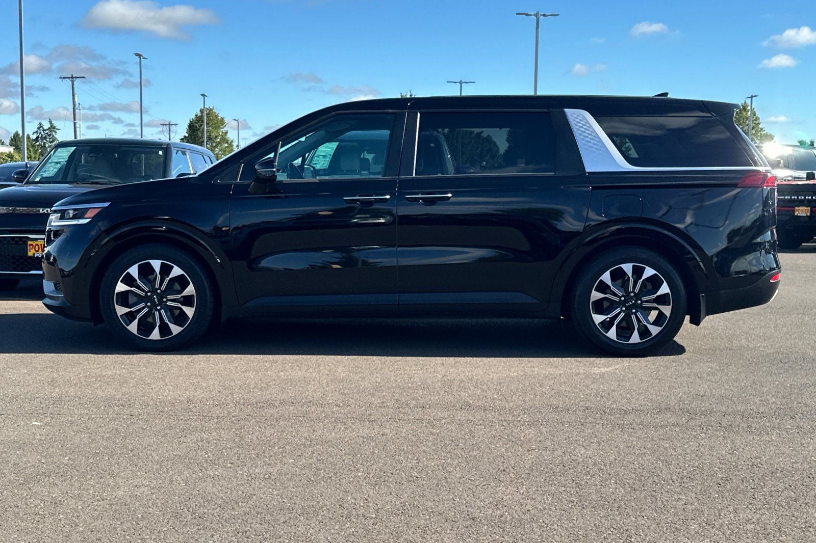 2022 Kia Carnival EX