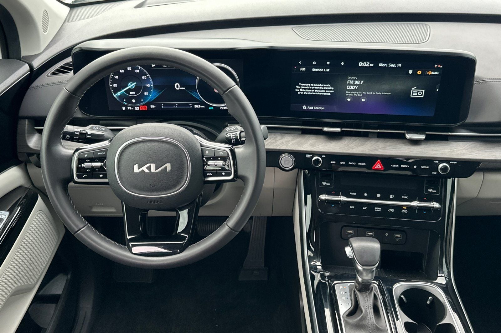 2024 Kia Carnival SX