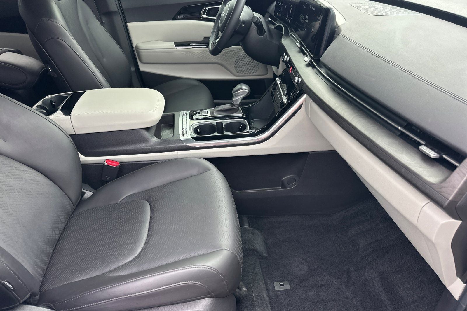 2024 Kia Carnival SX