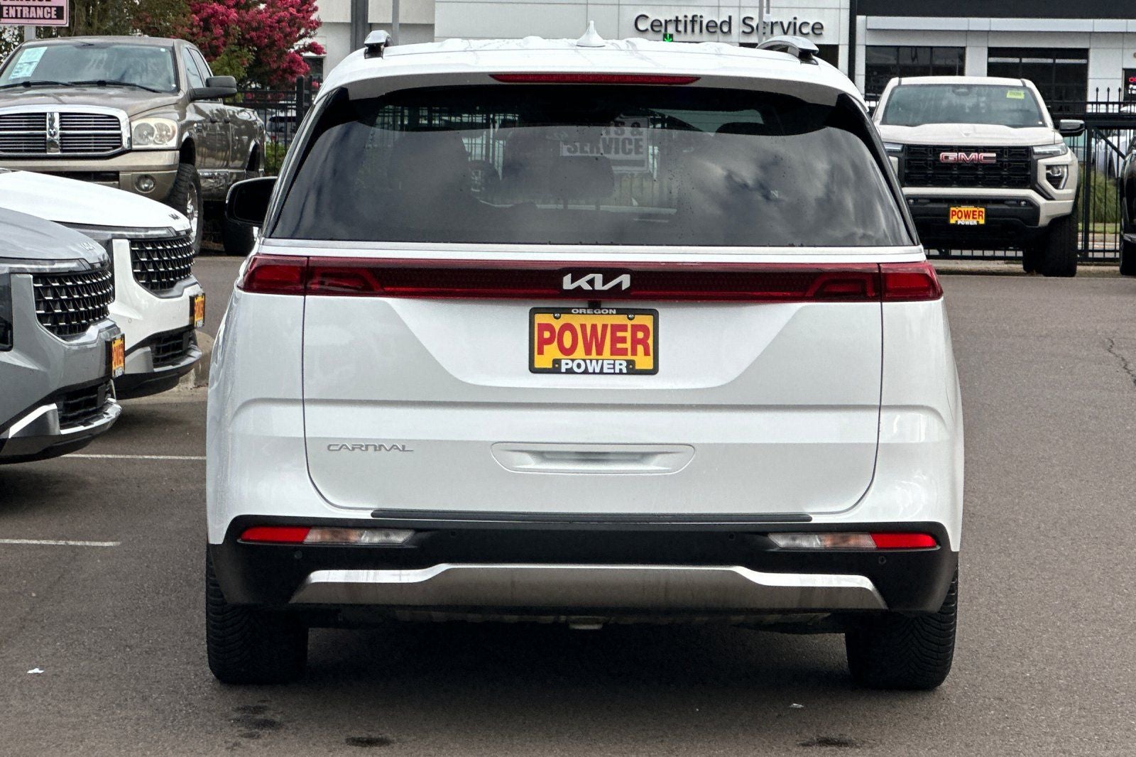 2024 Kia Carnival SX