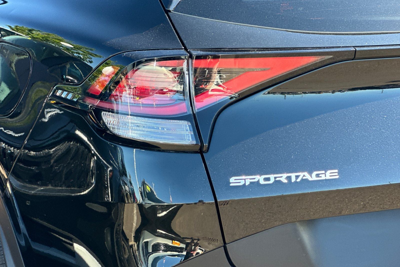 2024 Kia Sportage Hybrid LX